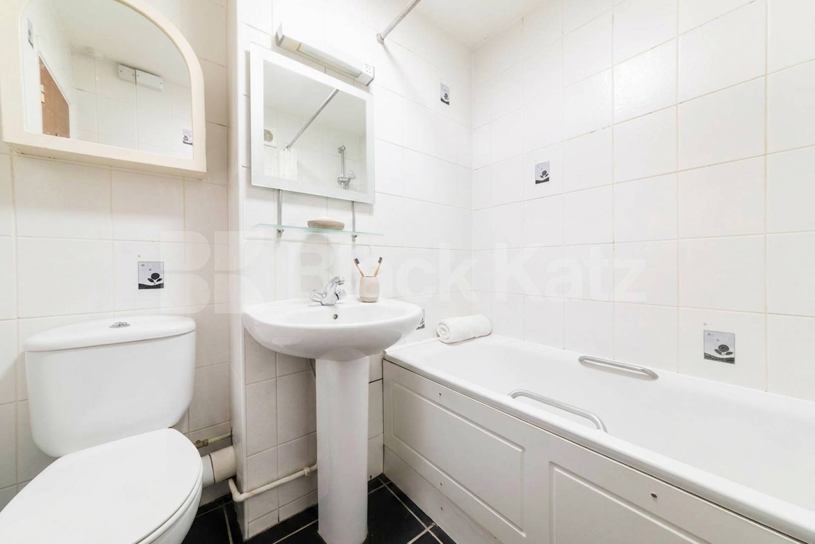 UNDERGROUND PARKING SPACEWe are delighted to offer for rent this lovely, homely one bedroom apartment set on the raised ground floor of a private purpose built block Lymington Road, London, NW6,  London
