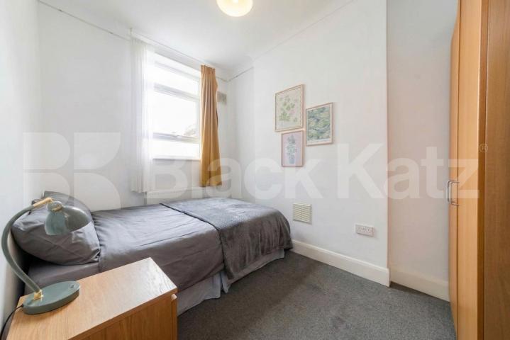 We are happy to present this lovely three double bedroom apartment located in Brondesbury area Willesden Lane, Kilburn, NW6,  London