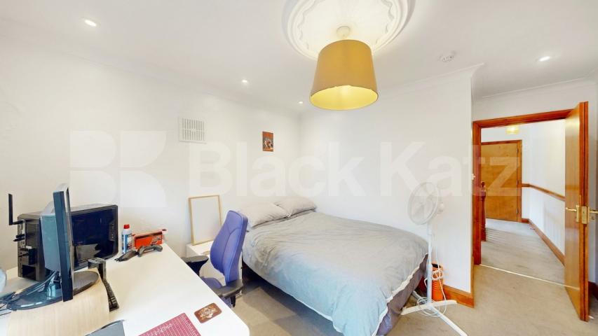 A spacious and well-maintained three double bedroom apartment situated in the popular Grosvenor Gardens area of Willesden Green, NW2 Grosvenor Gardens, London, NW2,  London