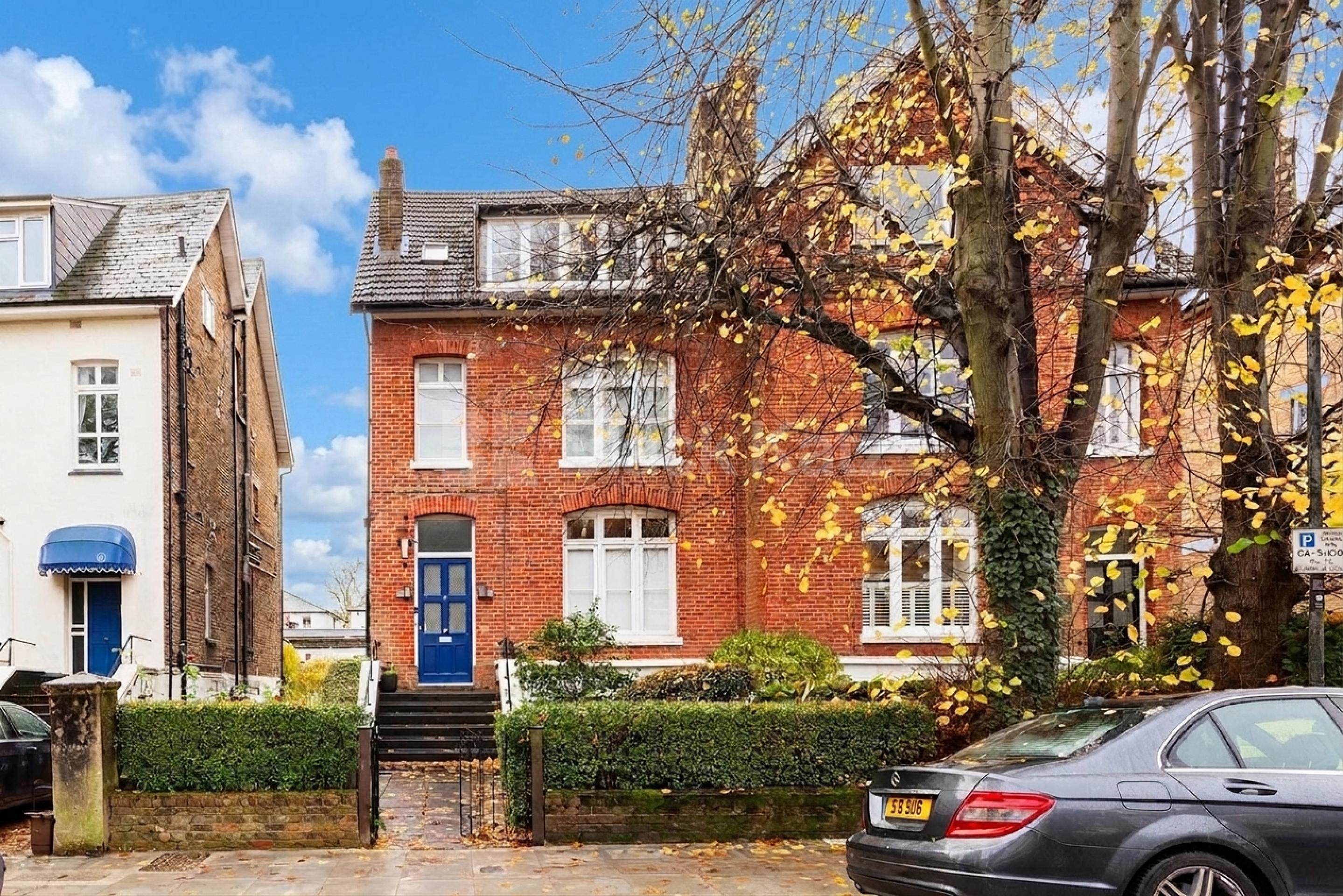 A spacious furnished studio available from August on Acol Road, NW6 Acol Road, London, NW6,  London NW6