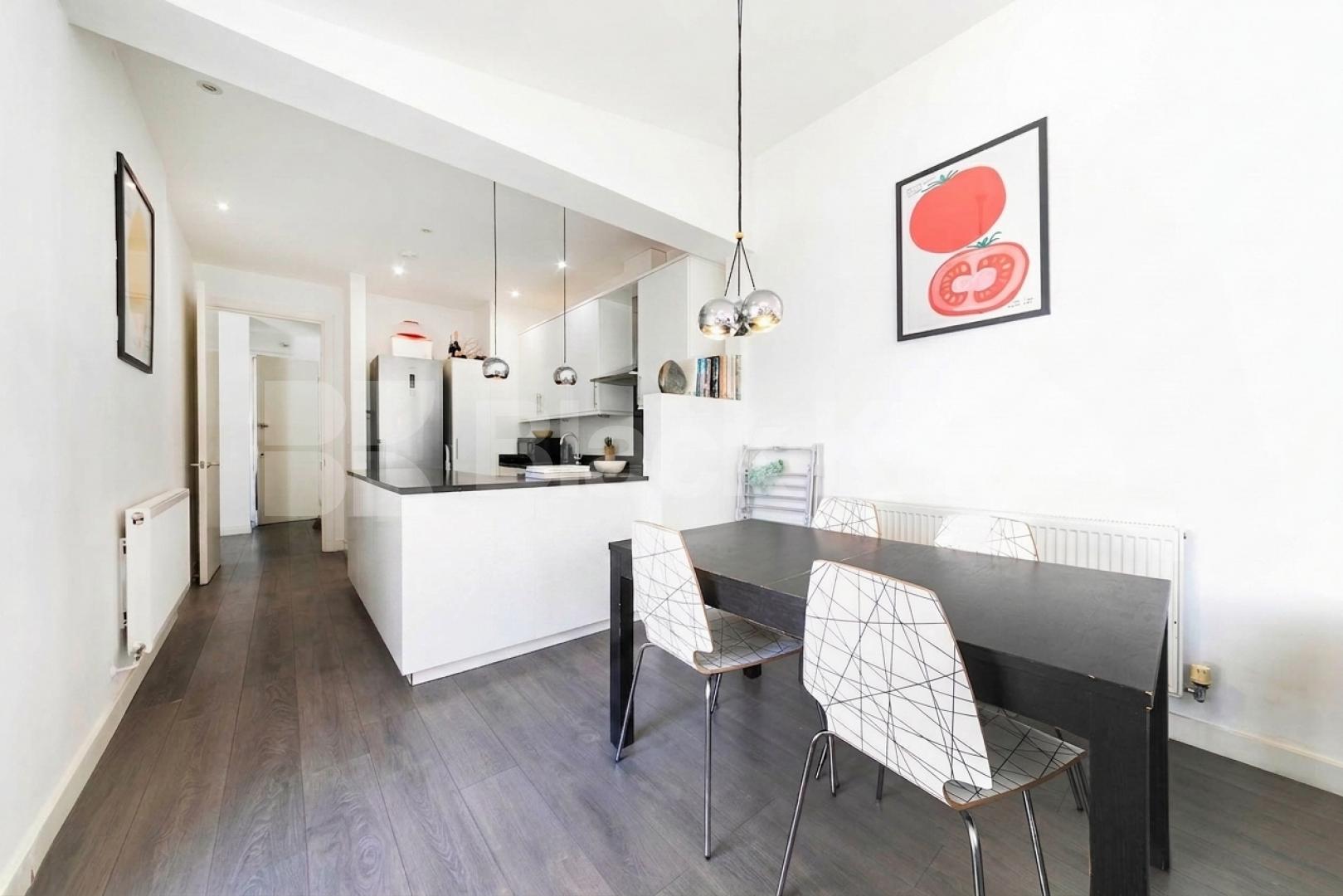 Spacious and beautifully presented 3-bedroom, 2-bathroom apartment located on sought-after Dyne Road, NW6 Dyne Road, London, NW6,  London