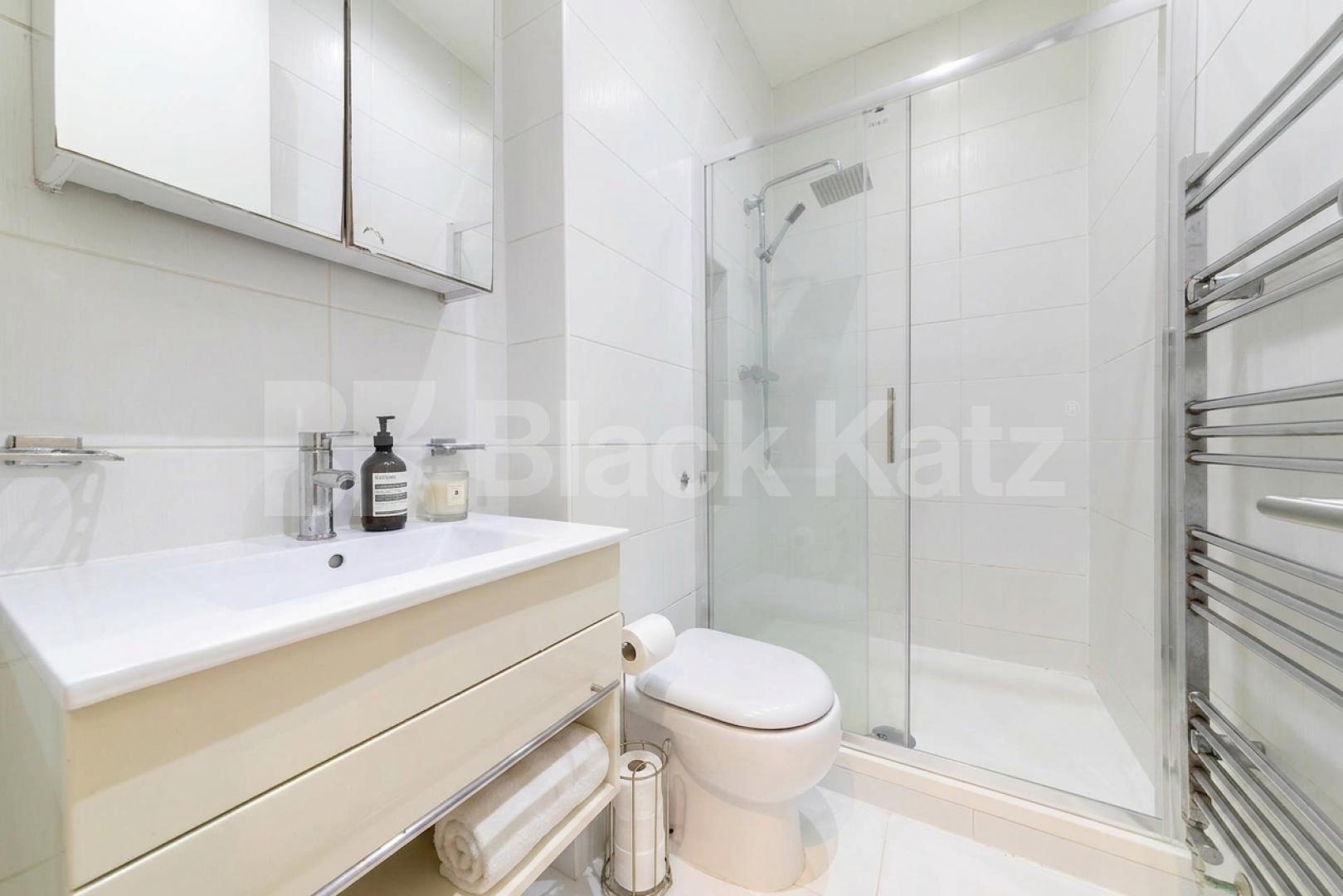 Spacious and beautifully presented 3-bedroom, 2-bathroom apartment located on sought-after Dyne Road, NW6 Dyne Road, London, NW6,  London