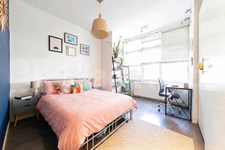 Spacious and beautifully presented 3-bedroom, 2-bathroom apartment located on sought-after Dyne Road, NW6 Dyne Road, London, NW6,  London
