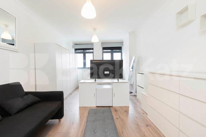 A spacious and well-presented furnished studio flat situated on the popular Burnley Road in Dollis Hill, NW10 Burnley Road, Dollis Hill, NW10(Inclusive of Gas and Water),  London