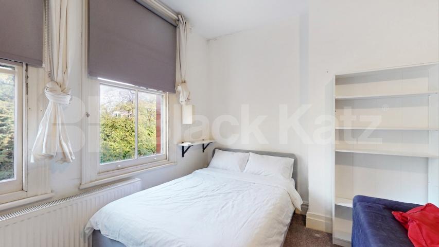 ***HEATING AND HOT WATER INCLUDED***This is a fantastic apartment set on the second floor of well maintained period house in the heart of West Hampstead Goldhurst Terrace, South Hampstead, NW6 (Heating and hot water Included),  London