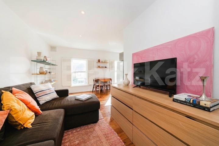 An excellent one double bedroom apartment set within an attractive period conversion, located on a quiet and sought-after residential street in Cricklewood Lichfield Road, London, NW2,  London