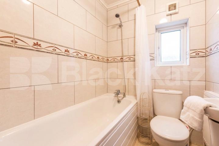 Suitable for Sharers / Available from September Heathfield Park, Willesden Green, NW2,  Lotus House