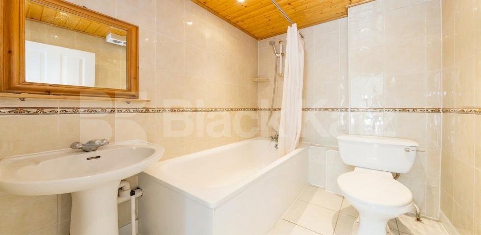 This is an excellent three double bedroom apartment in a Victorian conversion in Golders Green Powis Gardens, London, NW11,  London