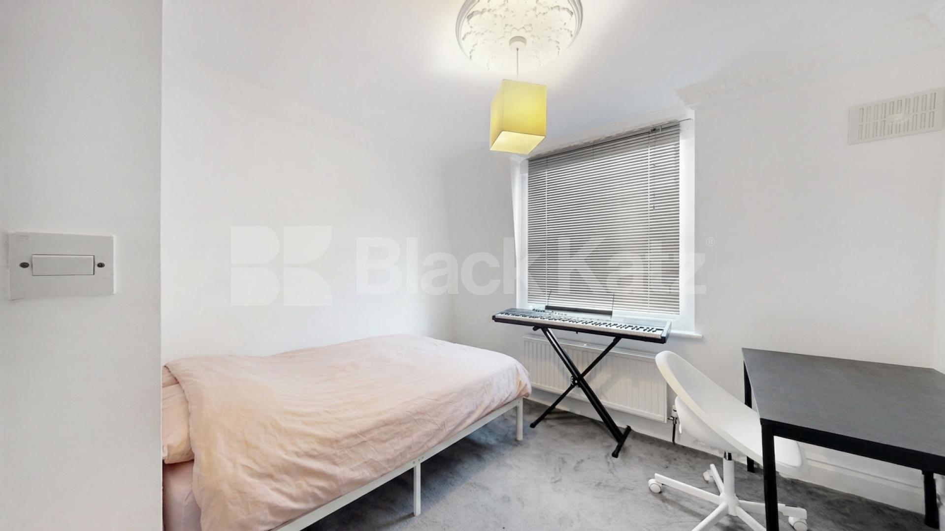 A well-presented three-bedroom split-level apartment located on Finchley Road, NW3 Finchley Road, Hampstead, NW3,  London