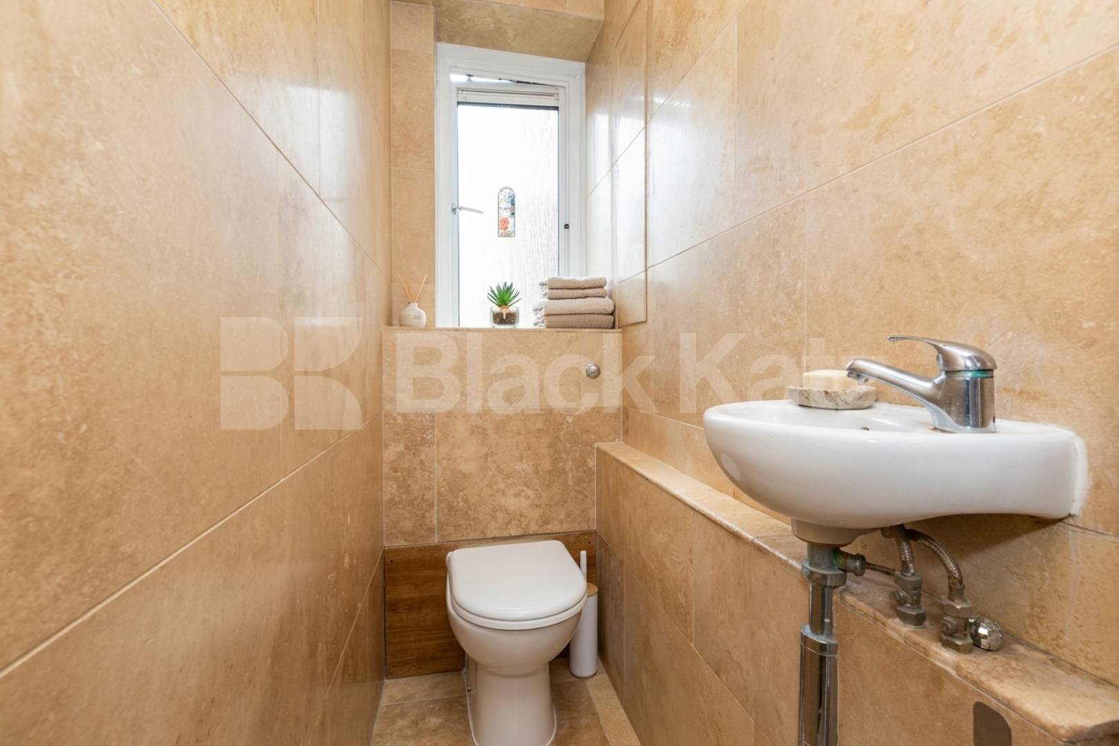 Spacious three double bedroom apartment set within the popular Kilburn Gate, NW6 area Kilburn Priory, Kilburn Gate Kilburn Priory, NW6,  Kilburn Gate Kilburn Priory