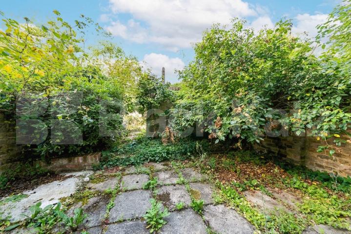 A beautifully presented and generously proportioned three-bedroom house situated on the sought-after Galloway Road, W12 Galloway Road, London, W12,  London
