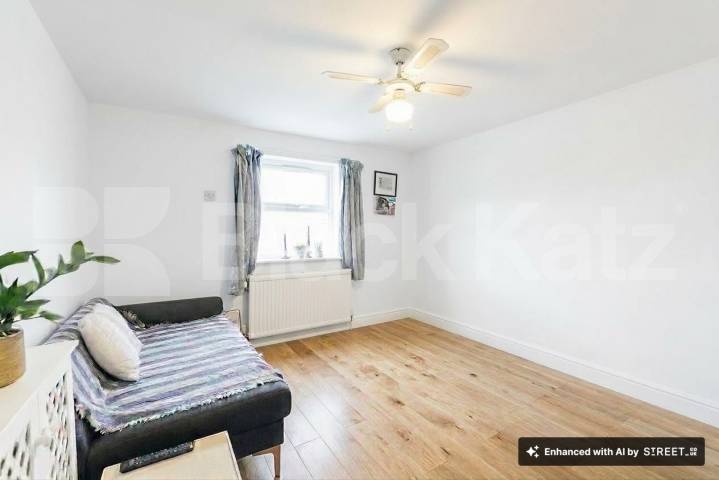 A beautifully presented, furnished one-bedroom apartment located in an impressive Victorian conversion on the sought-after Sutherland Avenue, W9 Sutherland Avenue, Maida Vale, W9,  London
