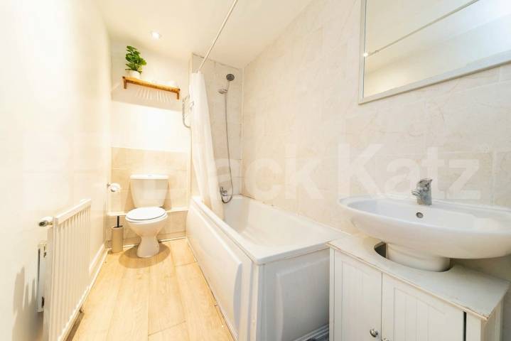 A well-presented two-bedroom apartment situated on the sought-after Brondesbury Road, NW6.Available from September and offered furnished, this bright and spacious home comprises two generous double bedrooms, a modern bathroom, a separate fitted kitch Brondesbury Road, London, NW6,  London