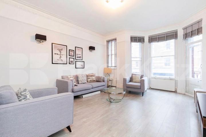 Situated within the sought-after Sandwell Mansions, NW6, this exceptionally spacious three-bedroom apartment has been finished to a high modern standard throughout.The property boasts three generously sized double bedrooms, offering ample space for f Sandwell Mansions, West Hampstead, NW6,  Sandwell Mansions West End Lane