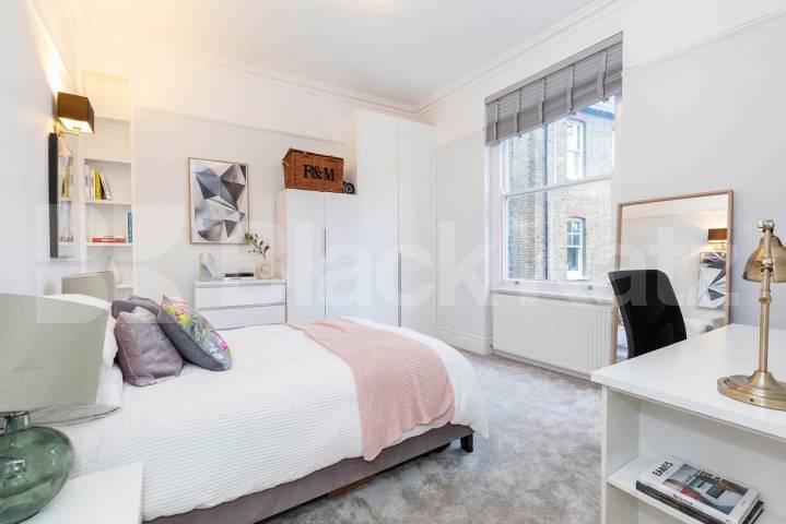 Situated within the sought-after Sandwell Mansions, NW6, this exceptionally spacious three-bedroom apartment has been finished to a high modern standard throughout.The property boasts three generously sized double bedrooms, offering ample space for f Sandwell Mansions, West Hampstead, NW6,  Sandwell Mansions West End Lane