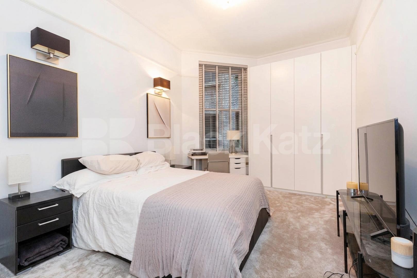 Situated within the sought-after Sandwell Mansions, NW6, this exceptionally spacious three-bedroom apartment has been finished to a high modern standard throughout.The property boasts three generously sized double bedrooms, offering ample space for f Sandwell Mansions, West Hampstead, NW6,  Sandwell Mansions West End Lane