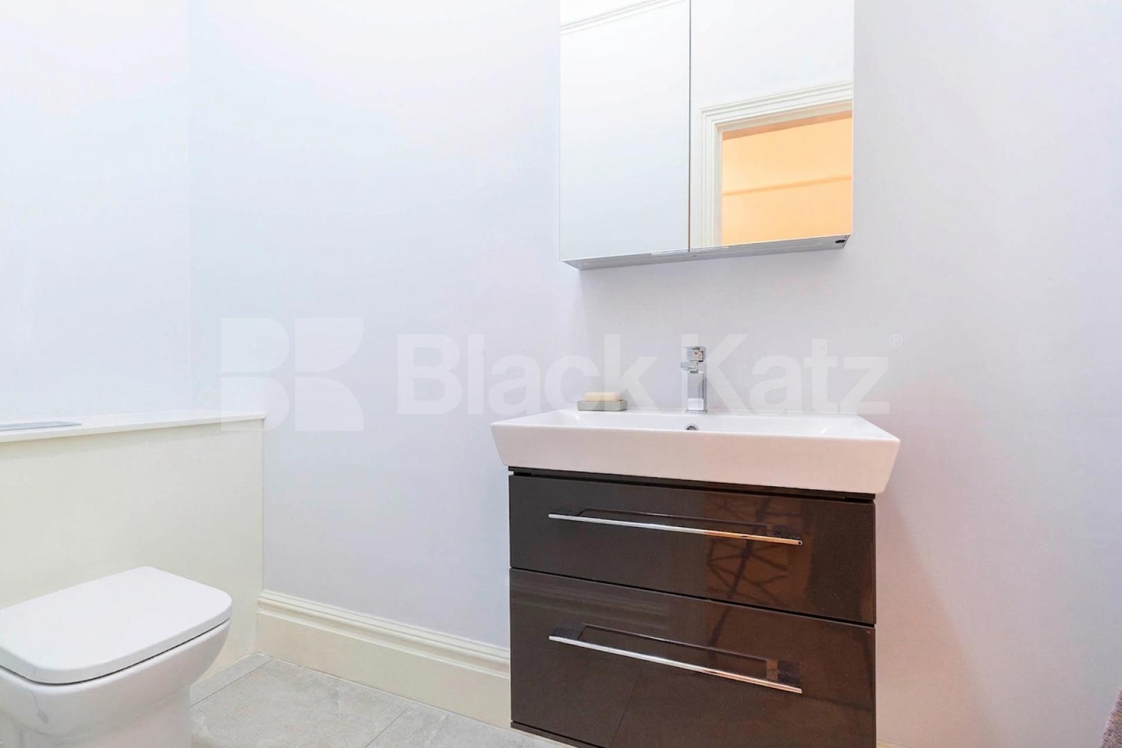 Situated within the sought-after Sandwell Mansions, NW6, this exceptionally spacious three-bedroom apartment has been finished to a high modern standard throughout.The property boasts three generously sized double bedrooms, offering ample space for f Sandwell Mansions, West Hampstead, NW6,  Sandwell Mansions West End Lane