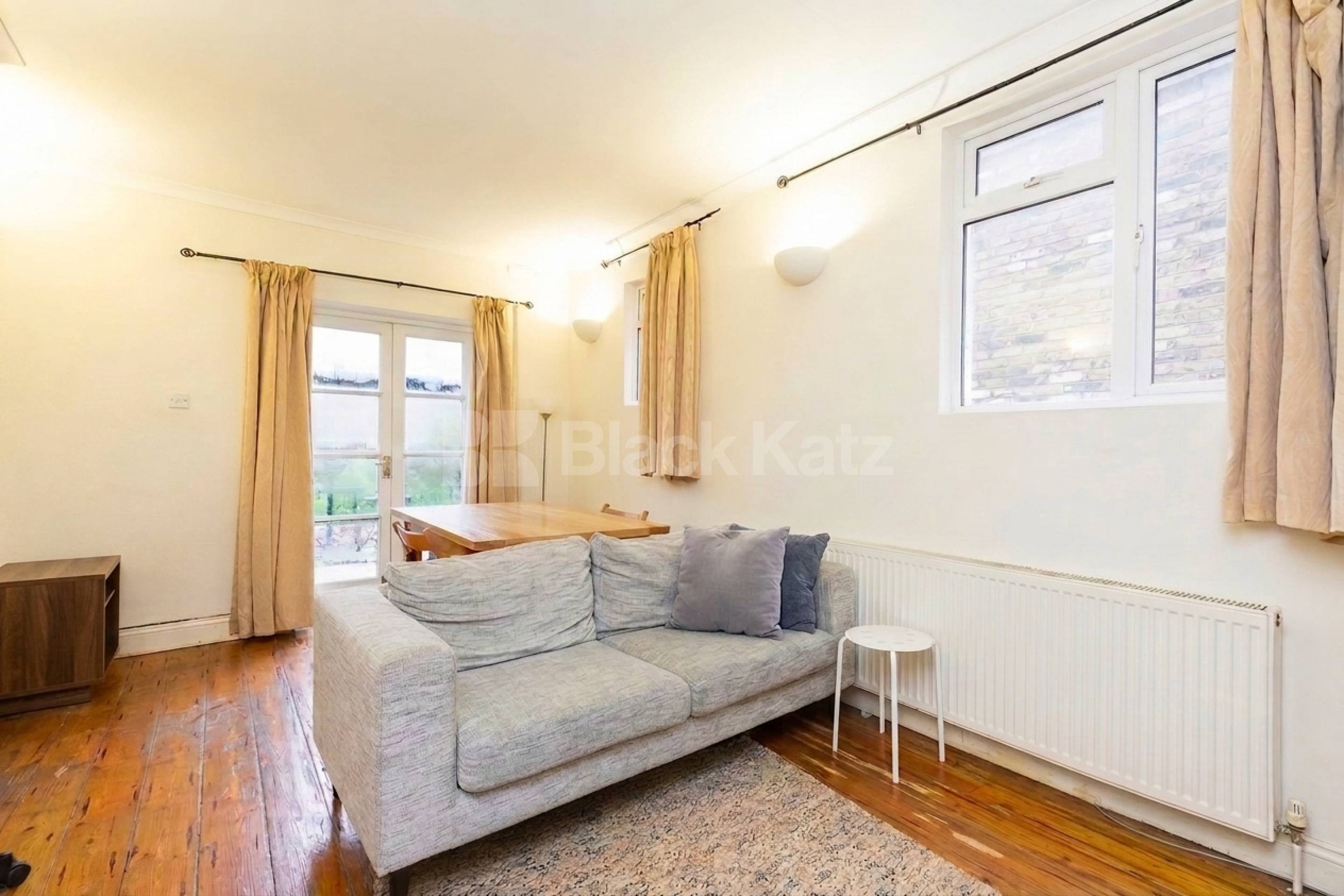 Situated on the sought-after Pennard Road, W12, this well-presented two-bedroom, two-bathroom garden flat offers stylish and comfortable living in an excellent location.The property features two generous double bedrooms, making it ideal for professio Pennard Road, London, W12,  London W12