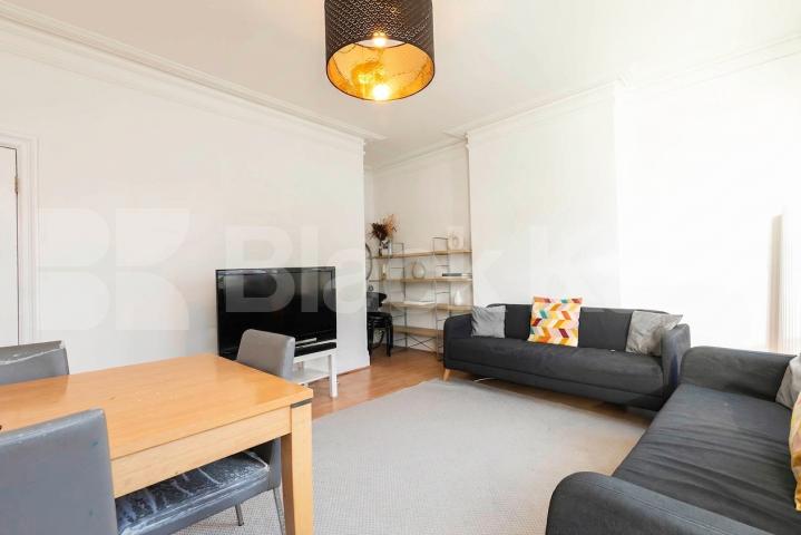 A spacious and well-presented furnished three-bedroom apartment ideally located on West End Lane in the heart of West Hampstead, NW6.The property comprises three large double bedrooms, all of which offer ample space for a desk and additional storage, West End Lane, London, NW6,  London