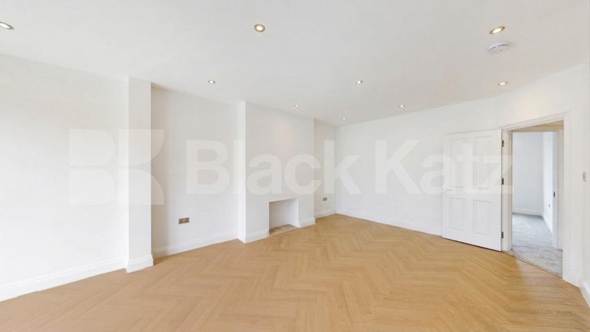 This beautifully renovated three-bedroom, two-bathroom apartment is ideally located on Sarre Road, NW2, at the West Hampstead end of the street, offering excellent access to the area's popular cafés, restaurants, shops, and transport links.Finished  Sarre Road, London, NW2,  London