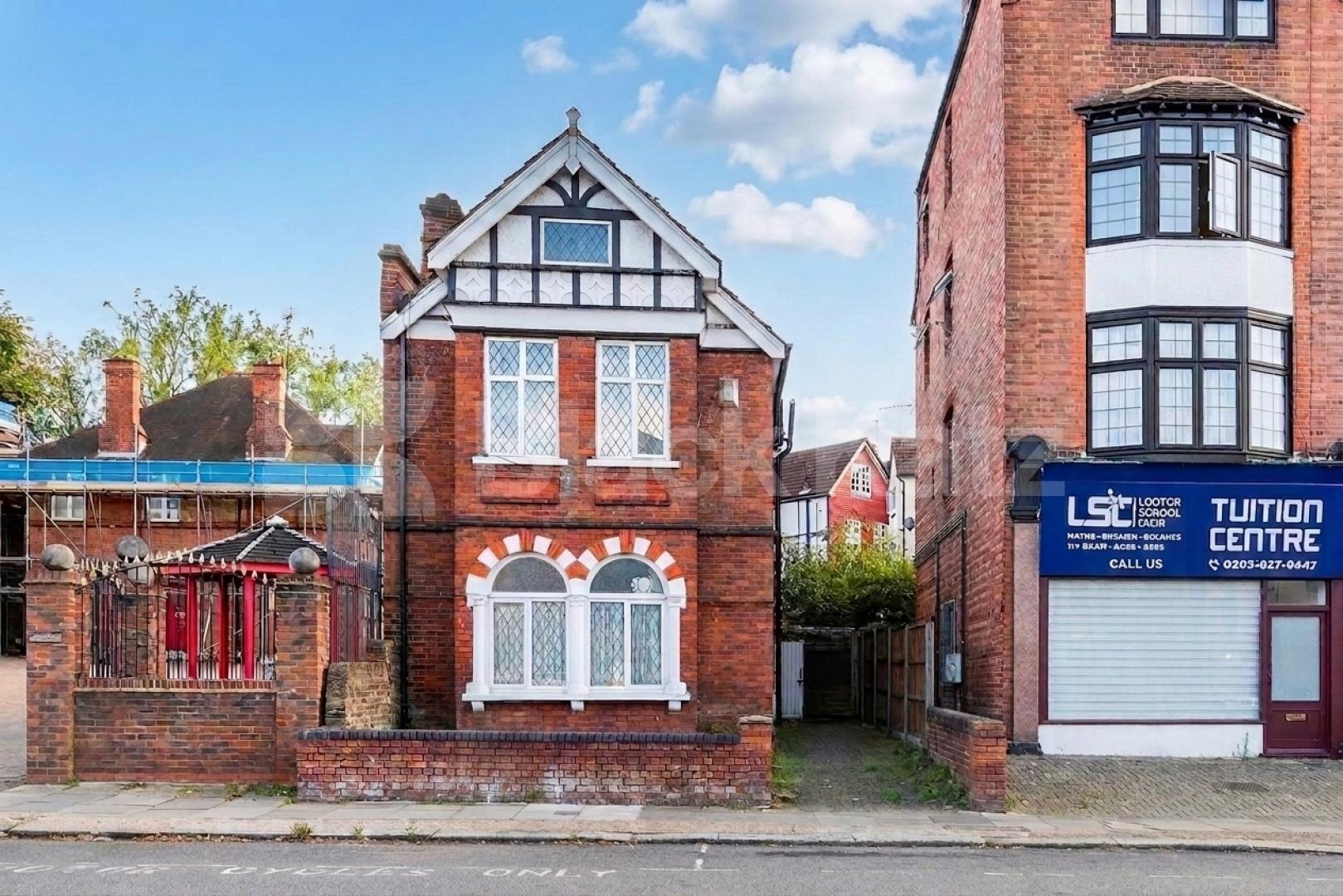 Council tax, Gas, heating and Water included Willesden Lane, Kilburn, NW2 (Council tax, Gas, Heating and Water Included),  London