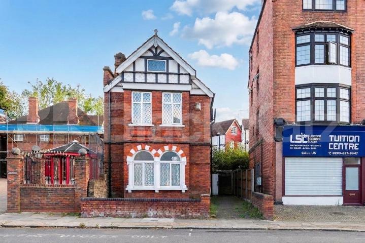 Council tax, Gas, heating and Water included Willesden Lane, Kilburn, NW2 (Council tax, Gas, Heating and Water Included),  London