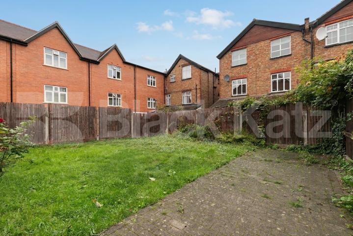 Available September Heathfield Park, Willesden Green, NW2,  Lotus House