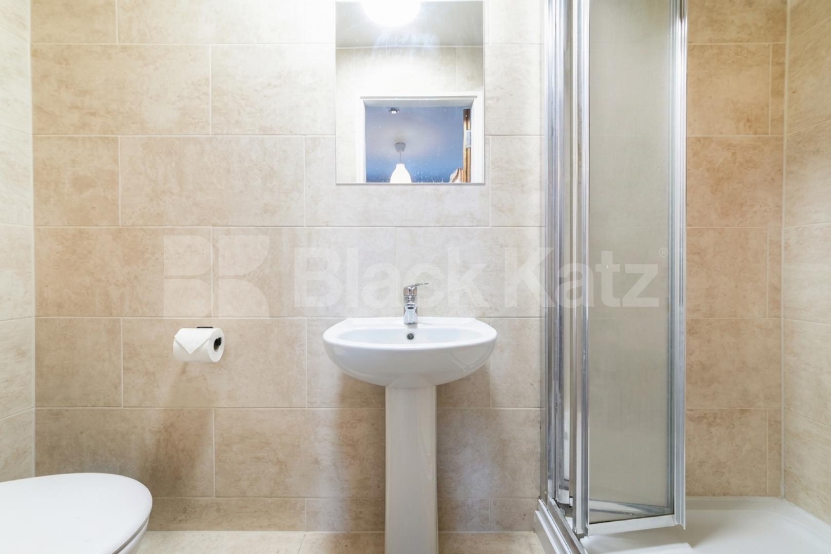 Available from September, this modern three-bedroom, three-bathroom furnished split-level apartment offers spacious and contemporary living in the heart of Pinner.The property features a bright and airy open-plan reception room with a modern fitted k Love Lane, Pinner, HA5,  Pinner