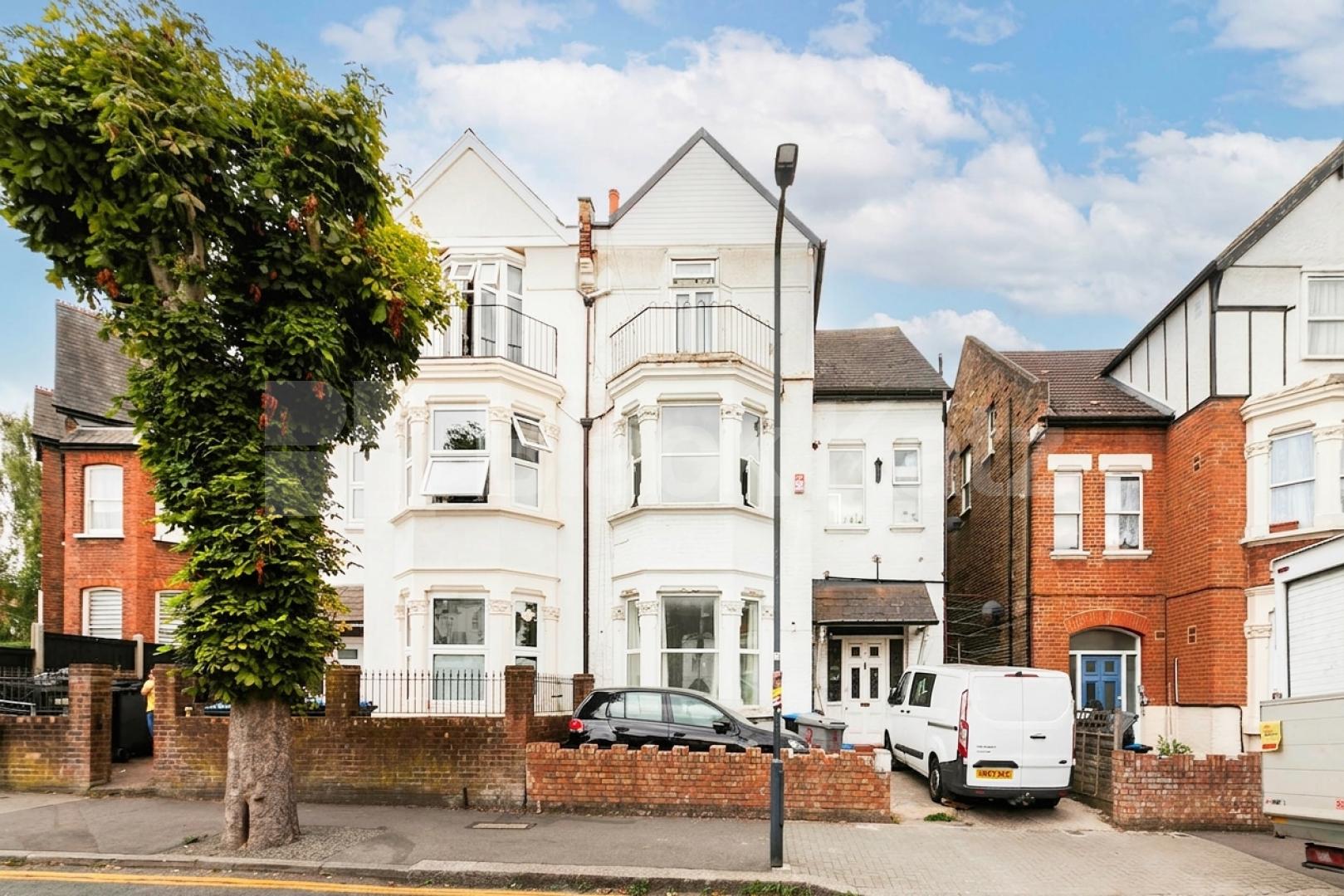 A beautifully renovated one-bedroom flat available now on Dean Road, NW2 Dean Road, London, NW2,  London