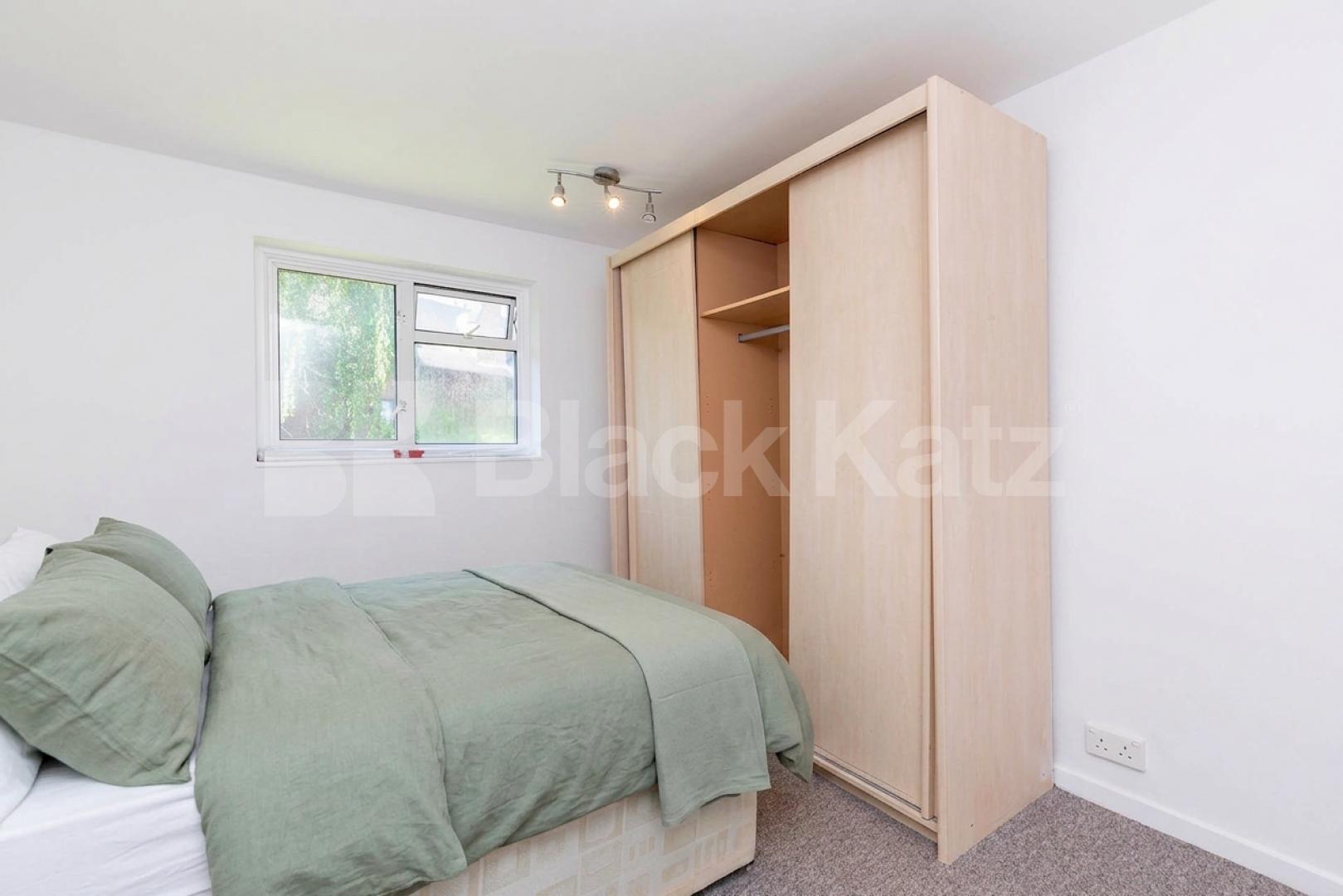 We are happy to present this spacious two double bedroom apartment set on the first floor of a well maintained purpose built block in Hendon (NORTHERN LINE).The property is neutrally decorated throughout and benefits from large reception room, two go Foster Street, Hendon, NW4 (Inclusive of Water),  Foster Court