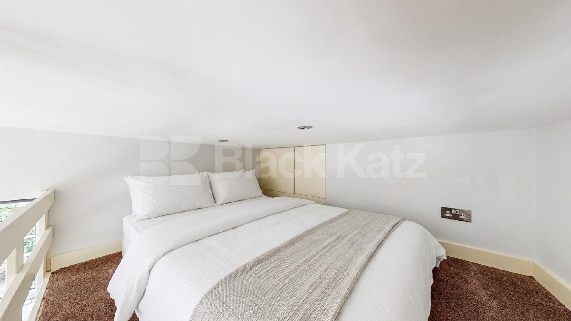 A modern studio apartment set on the 1st floor of an imposing house conversion on the corner of Sutherland Avenue, in the heart of Maida Vale Sutherland Avenue, London, W9,  London
