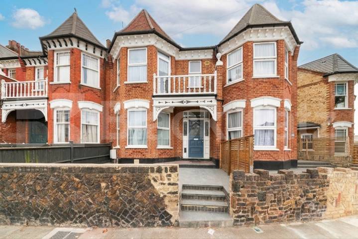 A spacious and well-presented four-bedroom, three-bathroom family home located on the sought-after Aberdeen Road in Dollis Hill Aberdeen Road, London, NW10,  London