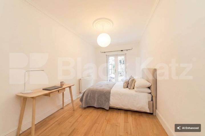 Situated in the heart of Willesden Green, NW2, this spacious four-bedroom, four-bathroom ground floor apartment offers an exceptional amount of living space and is available for immediate occupation Willesden Lane, Maygreen Court, NW2,  Maygreen Court