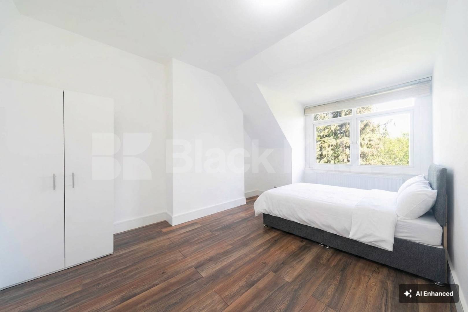A beautifully renovated two-bedroom plus study apartment on Chatsworth Road, NW2, finished to a high standard throughout Chatsworth Road, London, NW2,  London