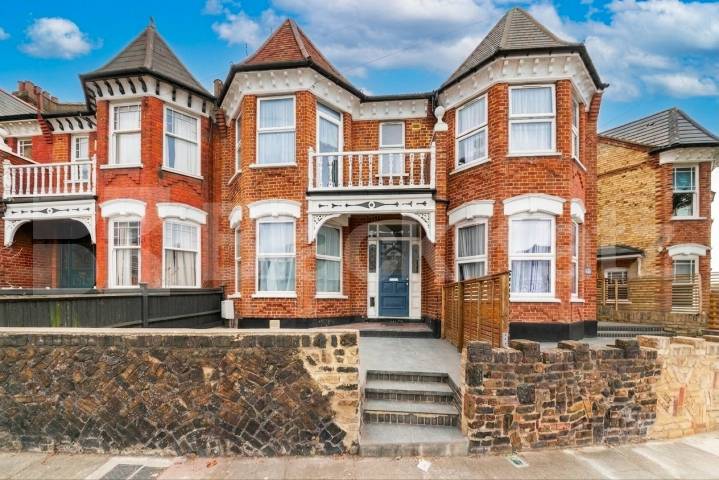 A spacious and well-presented four-bedroom, three-bathroom family home located on the sought-after Aberdeen Road in Dollis Hill Aberdeen Road, Dollis Hill, NW10,  London