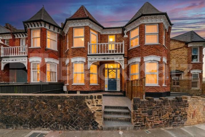 A spacious and well-presented four-bedroom, three-bathroom family home located on the sought-after Aberdeen Road in Dollis Hill Aberdeen Road, Dollis Hill, NW10,  London