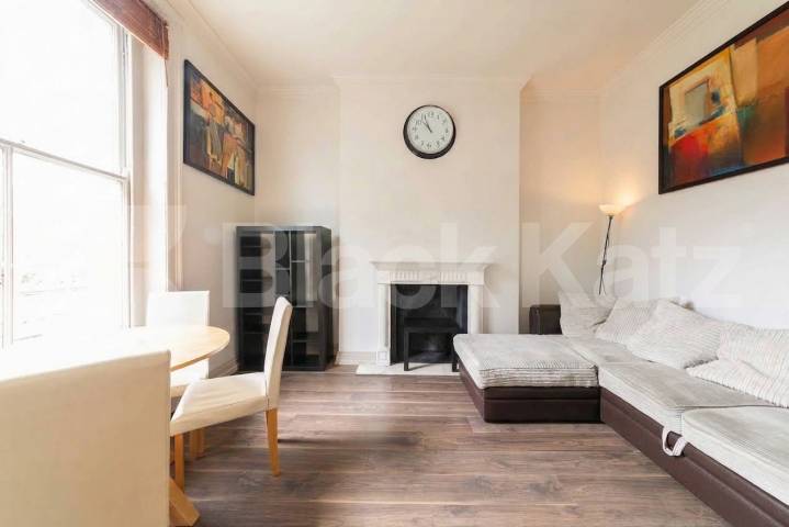 A well-presented, fully furnished one-bedroom apartment situated on the popular Belsize Road, NW6.The property comprises a bright and spacious reception room, a separate fully fitted kitchen, a generously sized double bedroom featuring large built-in Belsize Road, London, NW6,  London