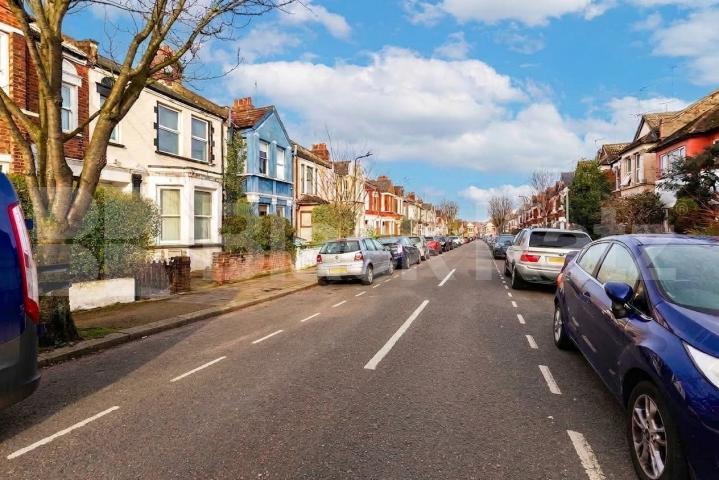 A our-bedroom house, renovated to a high standard throughout and offering spacious, modern accommodation.The property comprises four well-proportioned bedrooms, two reception rooms, and three contemporary bathrooms, making it ideal for families Riffel Road, London, NW2,  London