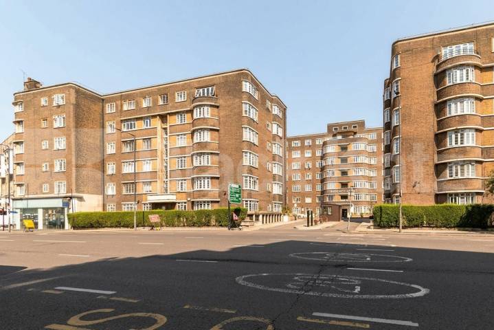 A well-presented two bedroom apartment located in Regency Lodge, NW3, available now Adelaide Road, Regency Lodge Adelaide Road, NW3,  Regency Lodge Adelaide Road