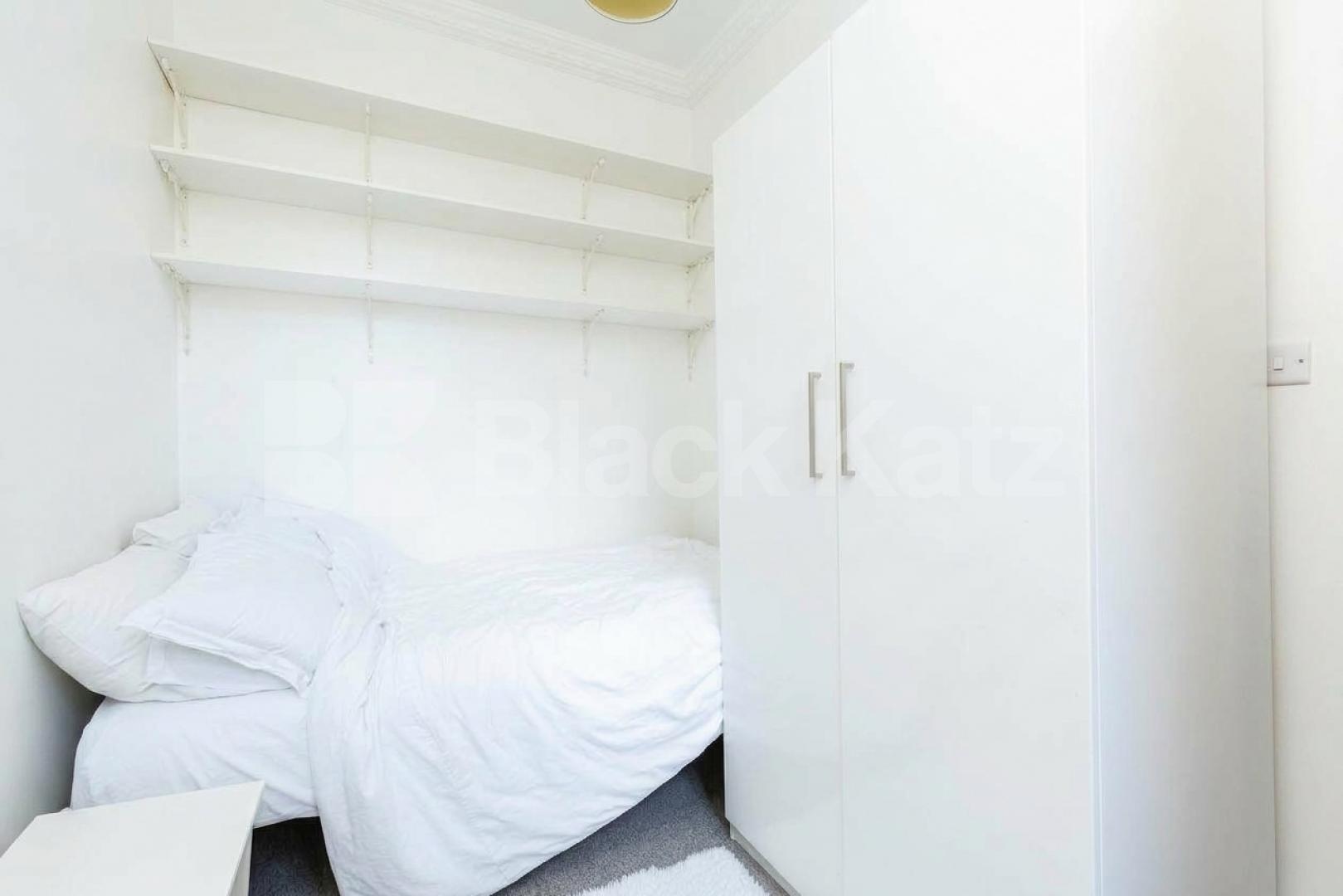A well-presented two-bedroom apartment to rent on Finchley Road, NW3, available now Finchley Road, Hampstead, NW3,  London