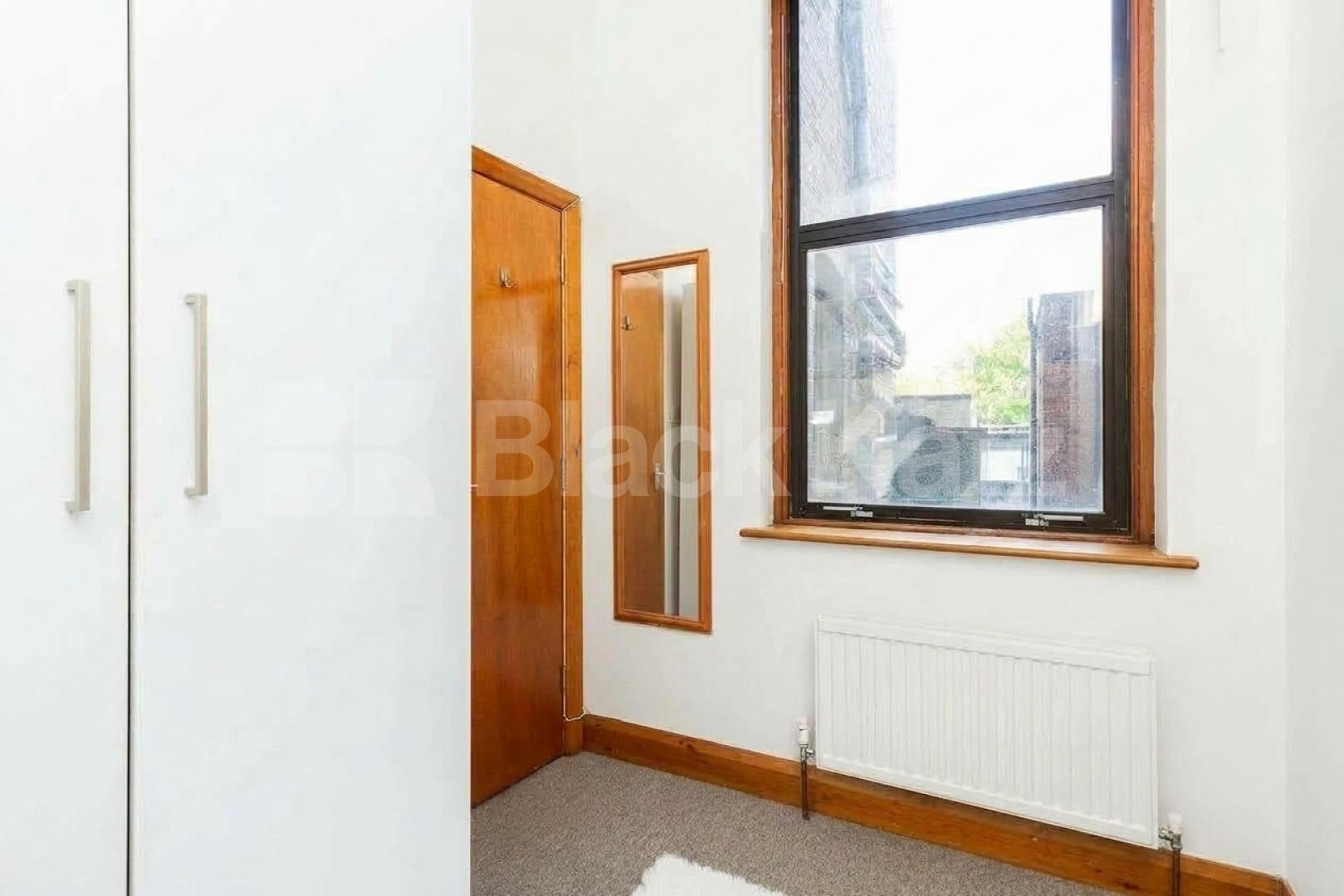 A well-presented two-bedroom apartment to rent on Finchley Road, NW3, available now Finchley Road, Hampstead, NW3,  London