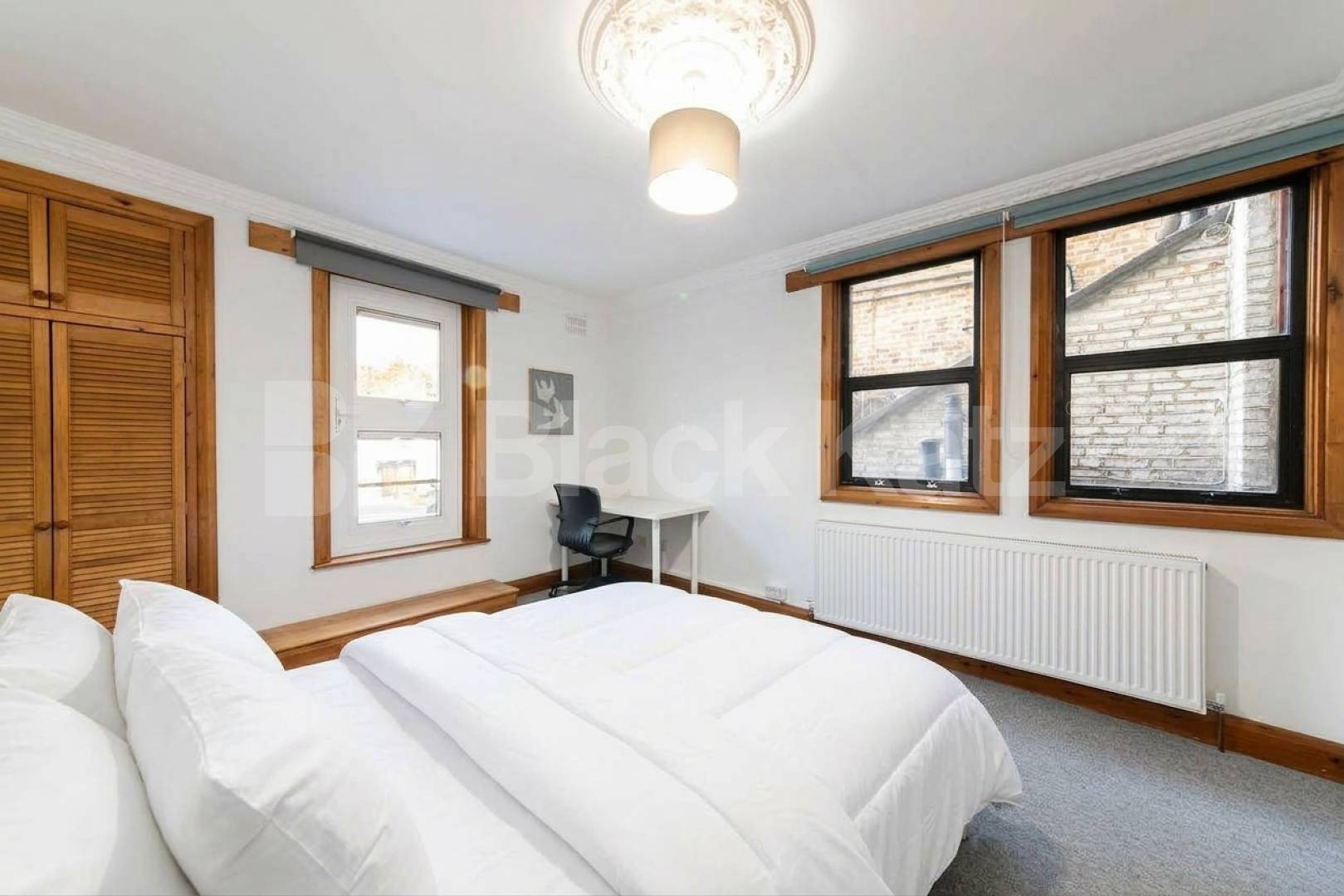 A well-presented two-bedroom apartment to rent on Finchley Road, NW3, available now Finchley Road, Hampstead, NW3,  London