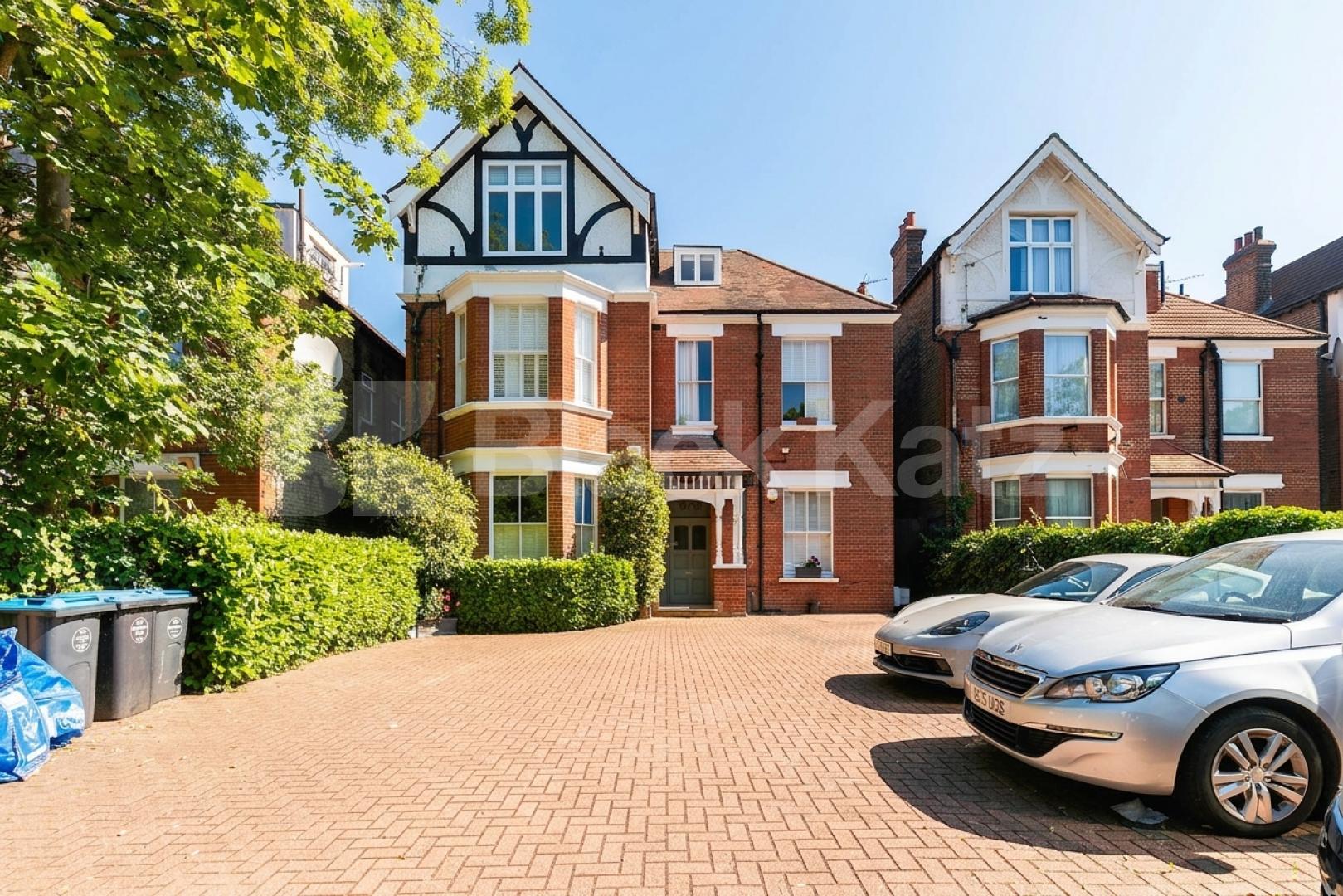A spacious one-bedroom second-floor flat located on Willesden Lane, NW2 Willesden Lane, London, NW2,  London