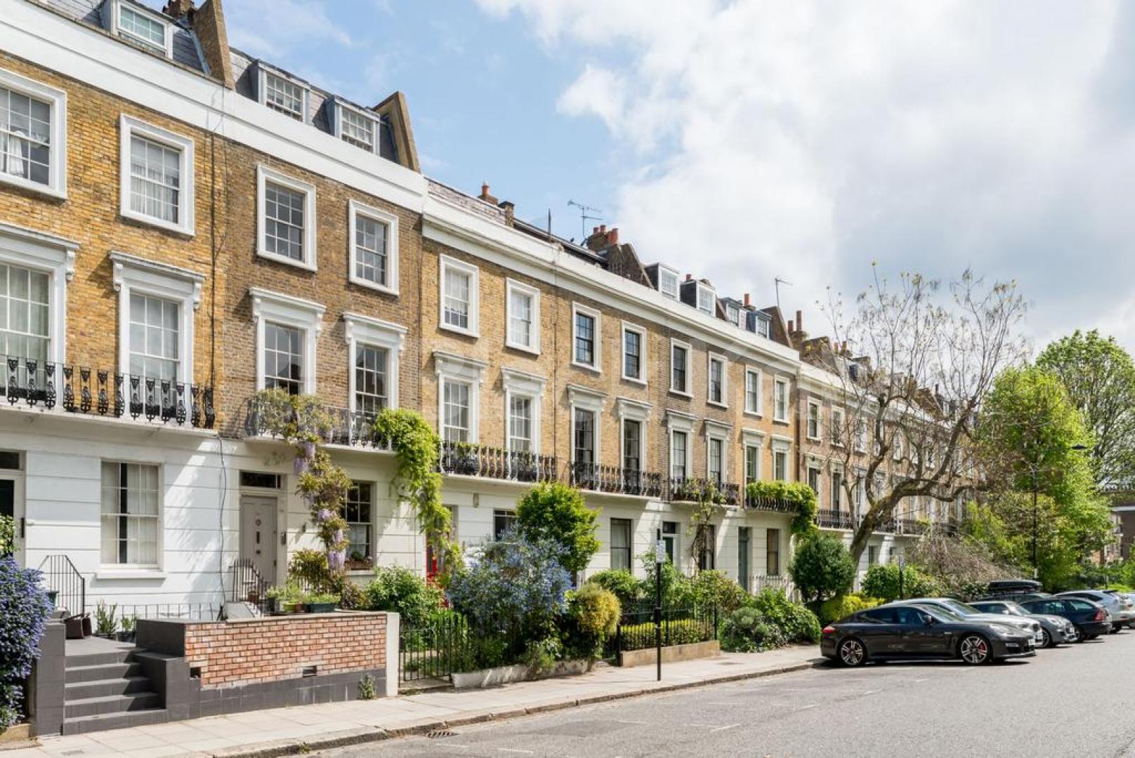 Spacious two double bedroom property in a beautiful period coversion Albert Street, Camden