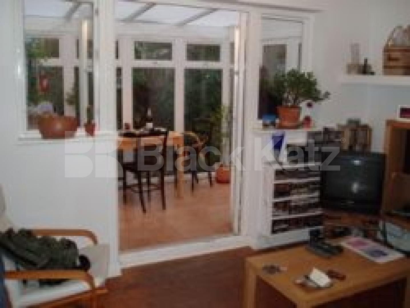 			1 Bedroom, 1 bath, 1 reception Flat			 Alexandra Grove, FINSBURY PARK N4