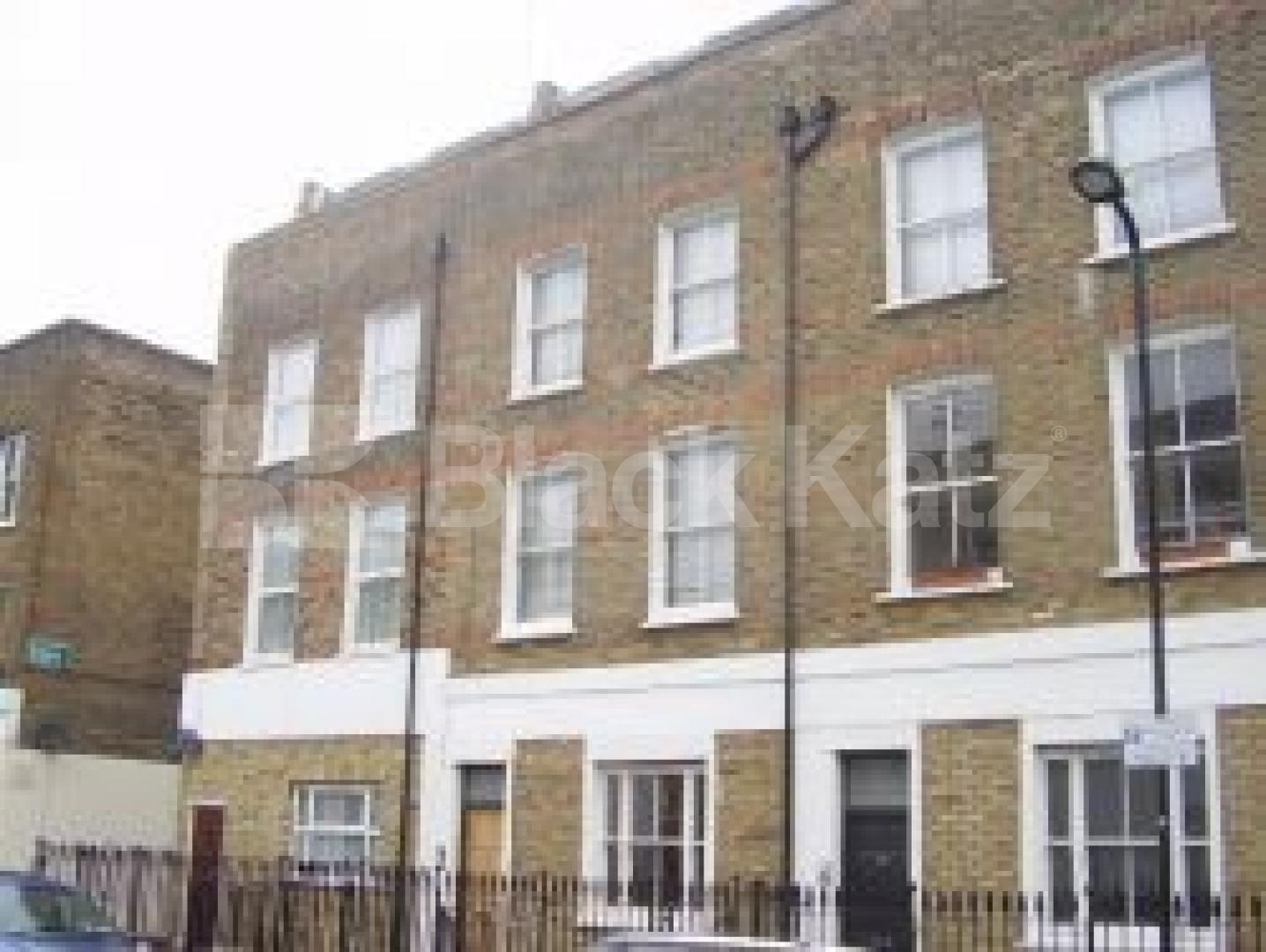 			3 Bedroom, 1 bath, 1 reception Flat			 Allen Road, STOKE NEWINGTON N16