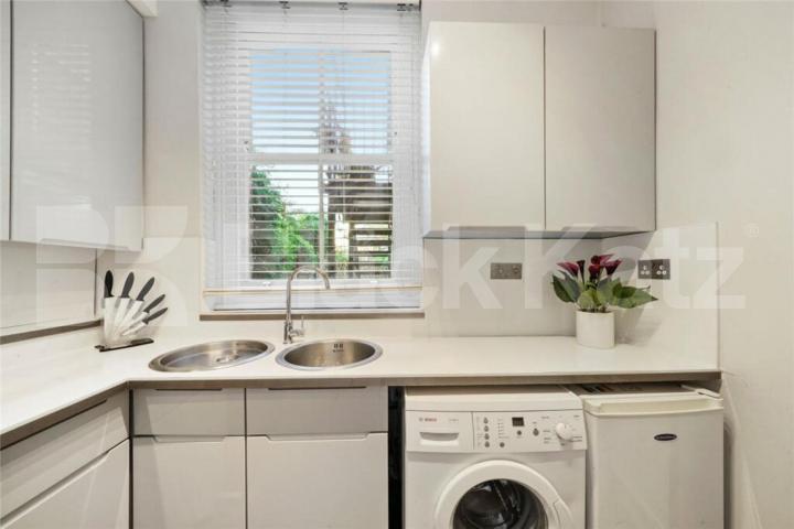 1 bedroom property located on a sought after Road in Holloway Annette Road , Holloway