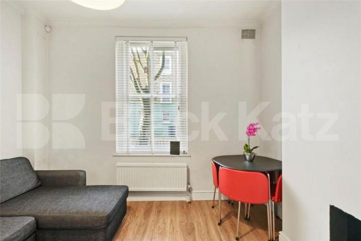 1 bedroom property located on a sought after Road in Holloway Annette Road , Holloway