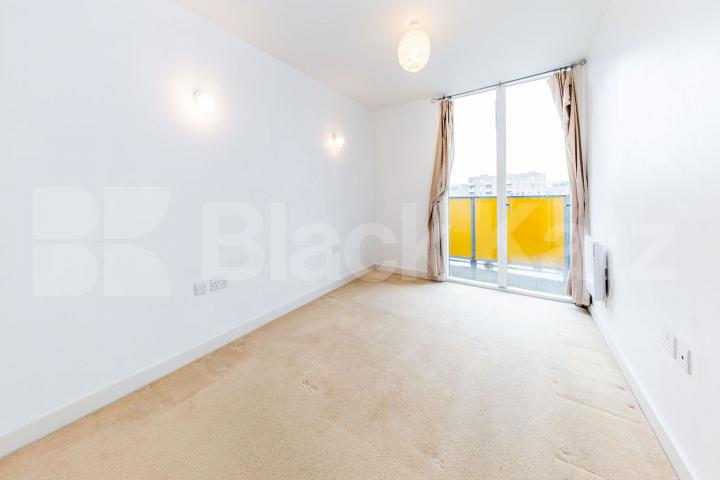 1 bedroom property located within a portered building with a balcony   New River Village, Crouch End / Hornsey