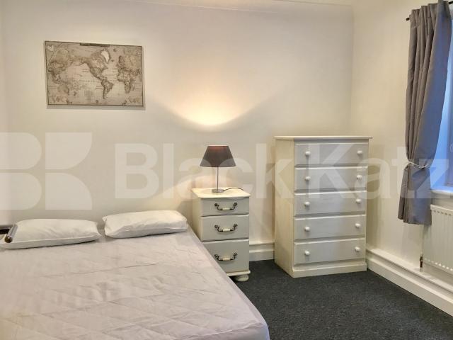 			UNDER OFFER , 3 Bedroom, 1 bath, 1 reception House			 Atwater Close, Brixton